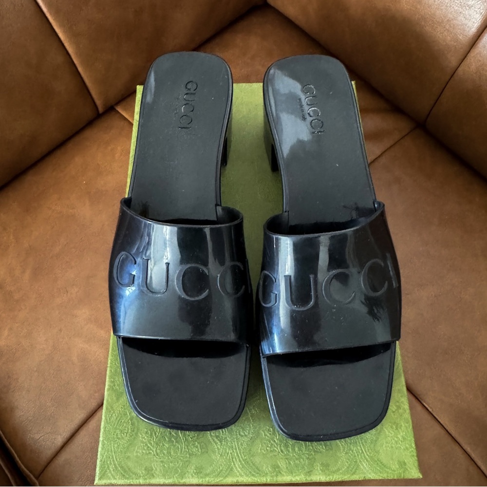 Gucci Black Mules with Matte Finish - Authentic - Picture 2 of 5